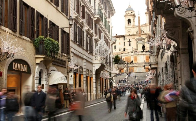 calles comerciales de italia