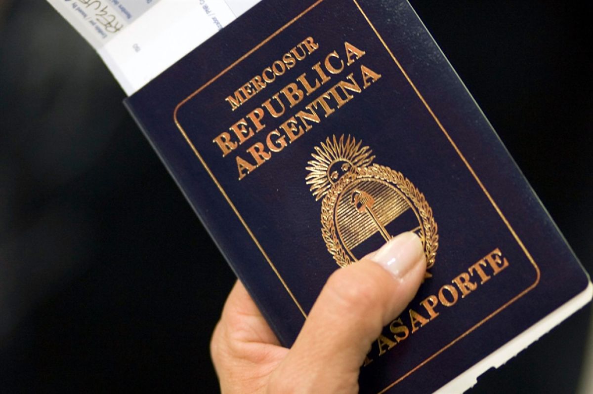 pasaporte argentino en italia